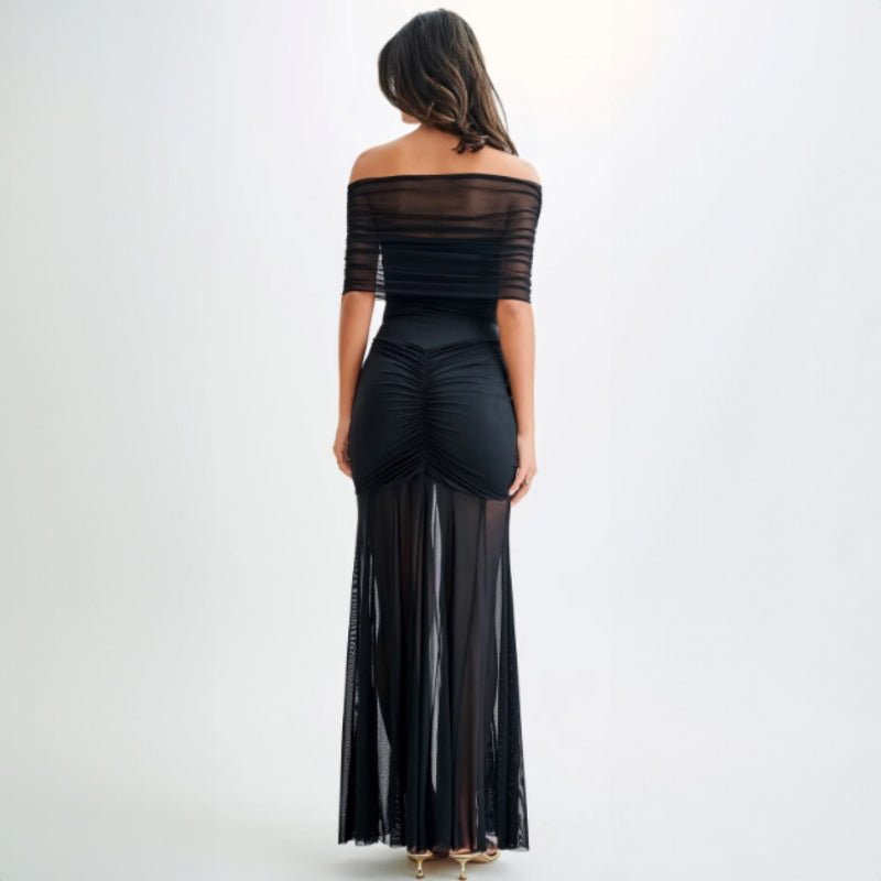 Transparentes Abendkleid mit Raffung