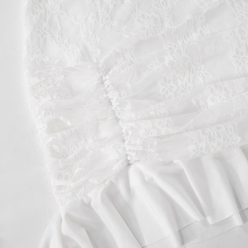 Chic in Weiß: Das Must-Have-Spitzenkleid